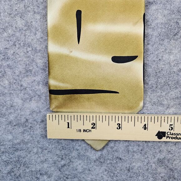 Jerry J. Garcia Necktie Gold /w Black Streaks 4"x62" 100% Silk VERY FAINT SPOTS - Picture 10 of 12
